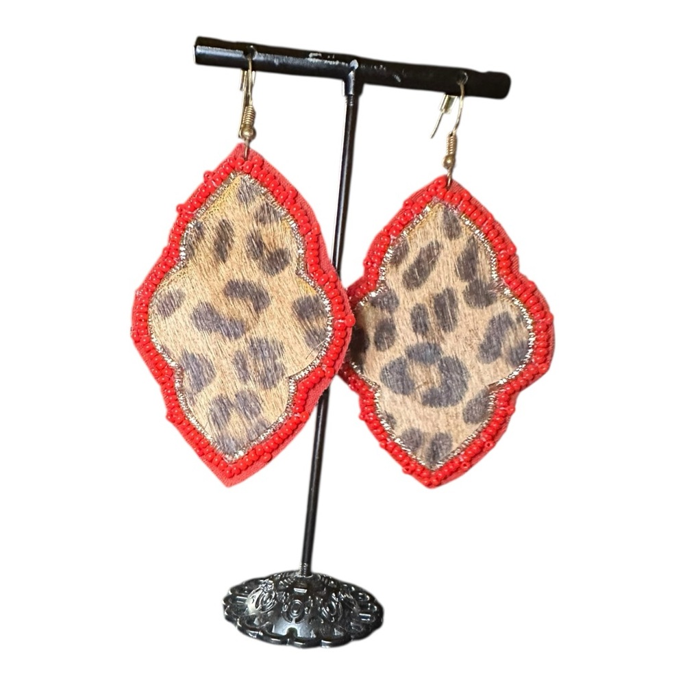 Leopard Print Red Trim Earrings - Picture 5 of 5